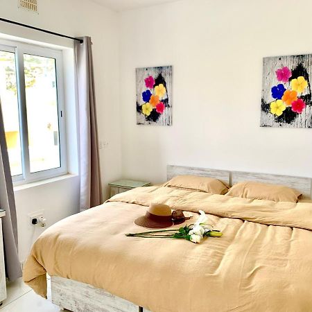 Private Bedroom With Balcony In A Shared Apartment At The Bay Of Xlendi Exterior foto